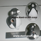 souvenir penguin tempat pensil