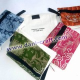dompet souvenir batik