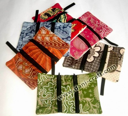 souvenir dompet unik