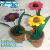 souvenir bunga pot kering