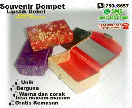 souvenir dompet lipstik dobel